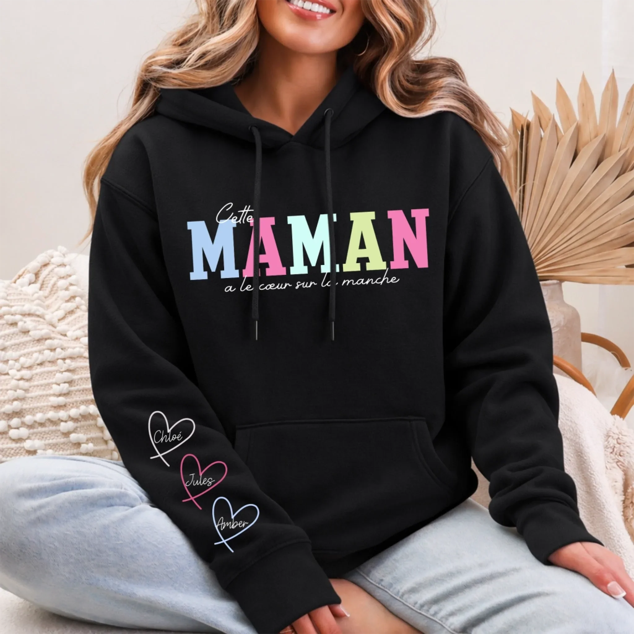 Sweat à capuche personnalisé – Porte ton cœur sur la manche pour maman - Image 3