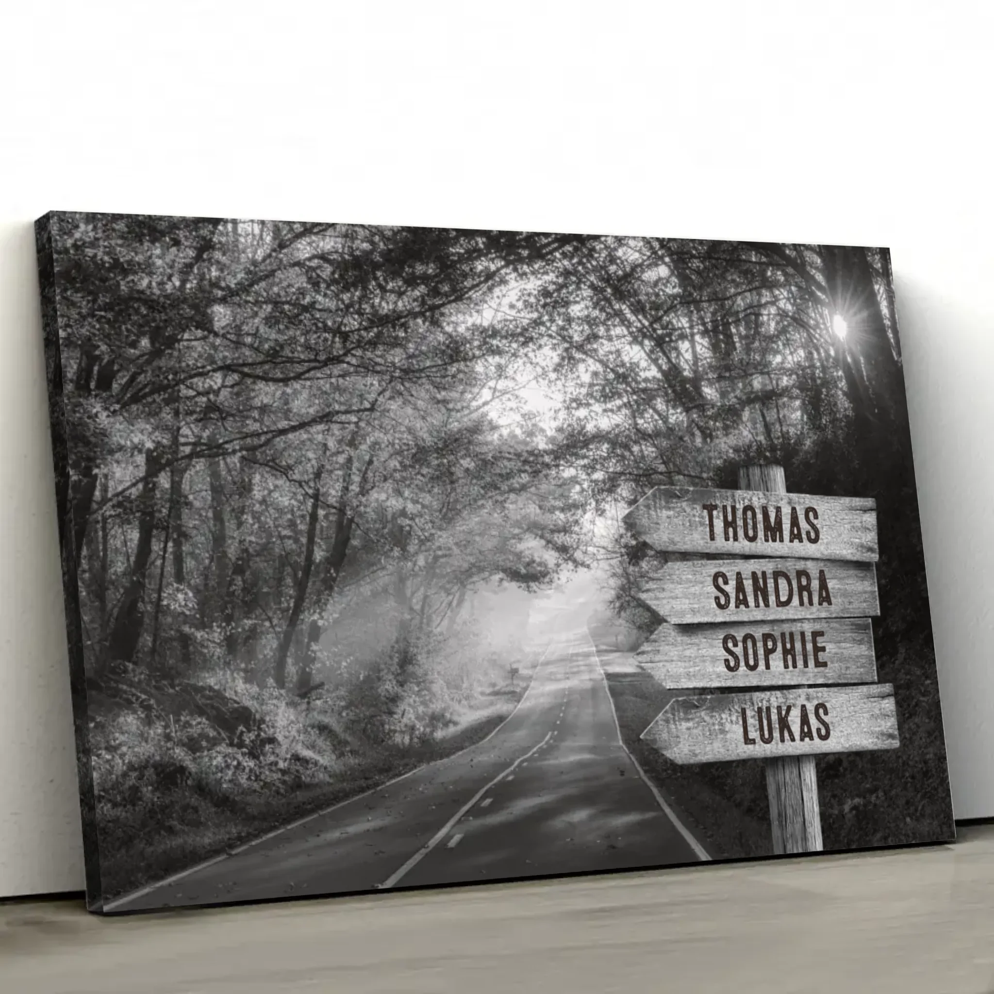 Toile personnalisée "Panneau indicateur en lisière de forêt" - Image 2
